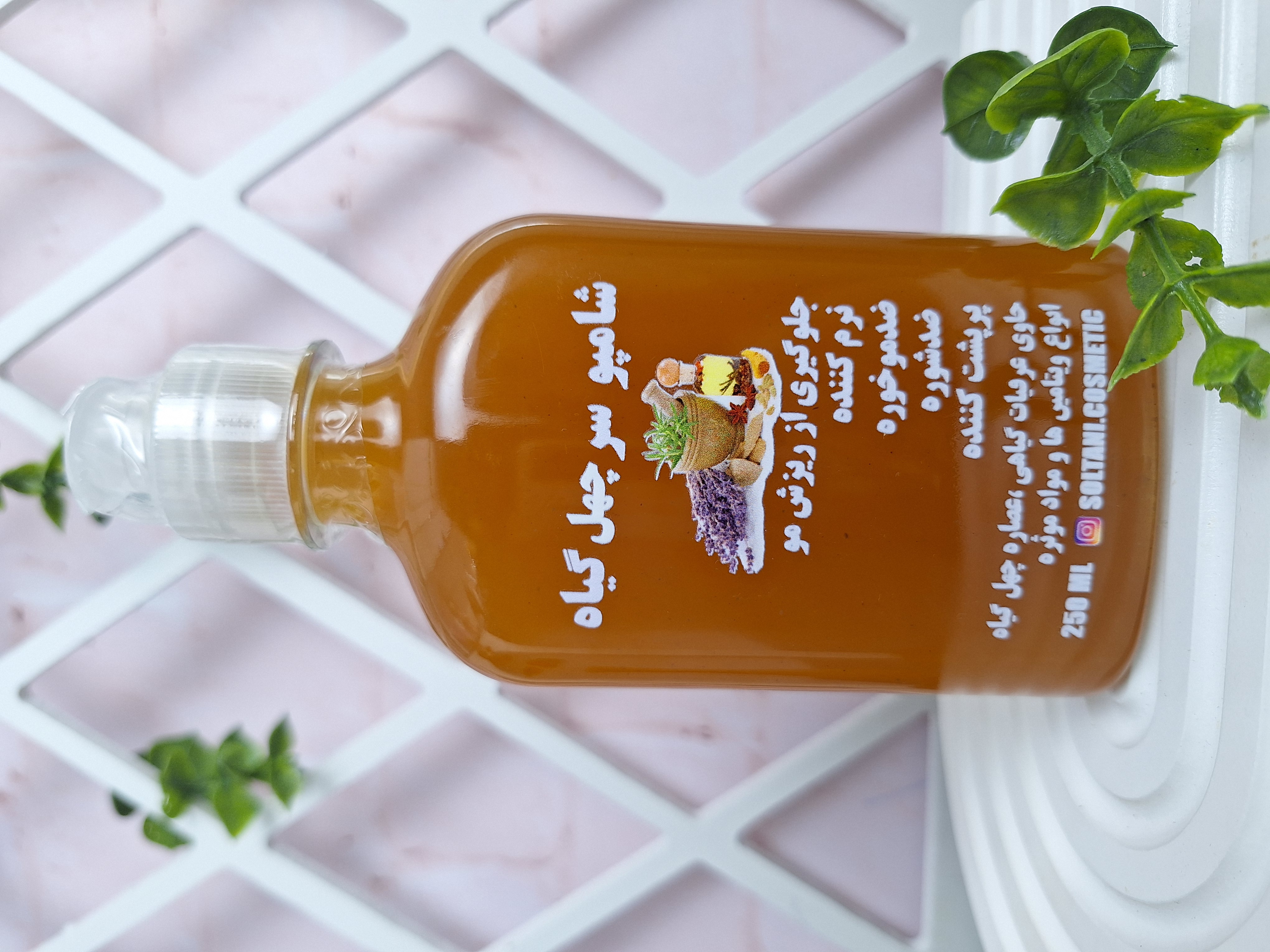 شامپو چهل گیاه