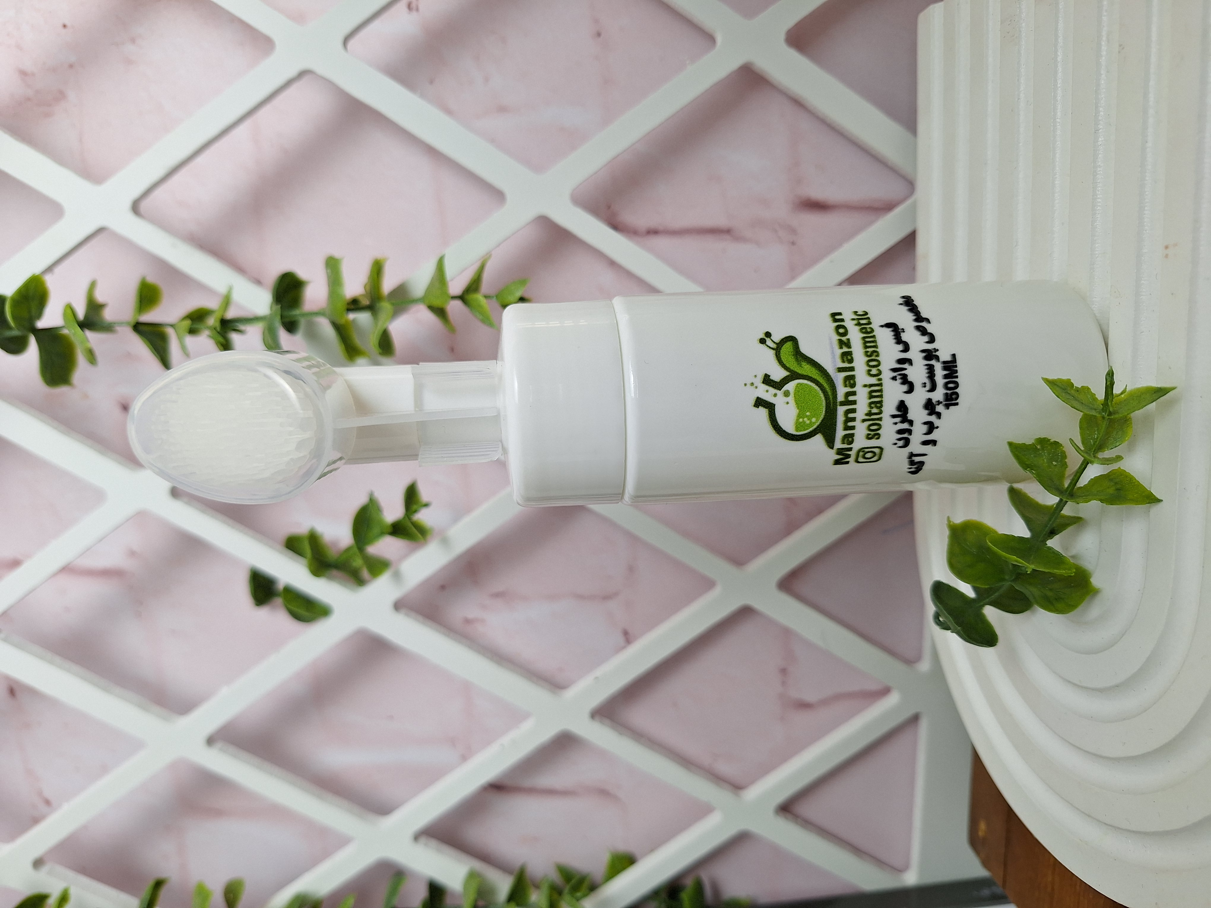 فیس واش حلزون مخصوص پوست چرب