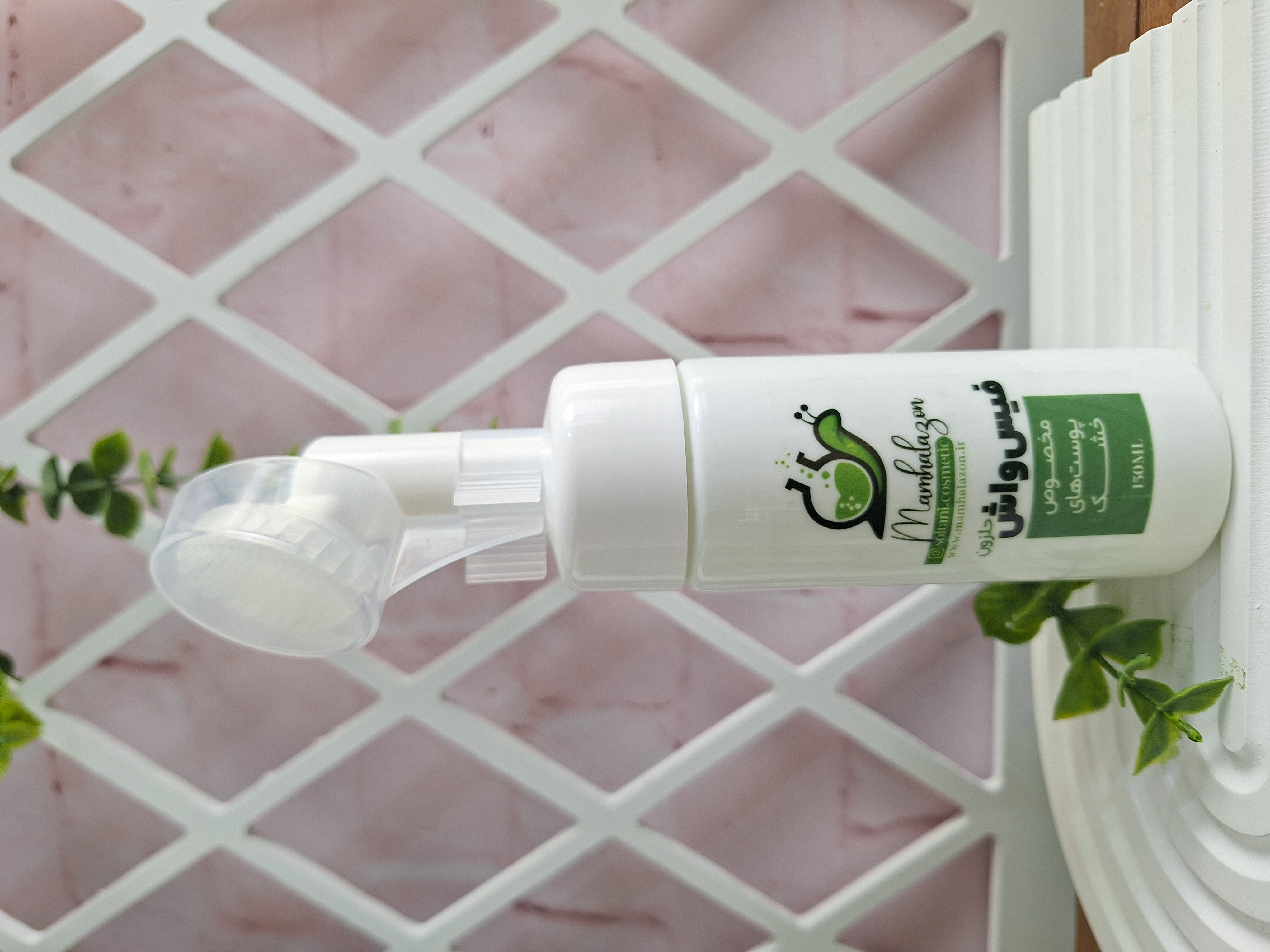 فیس واش حلزون مخصوص پوست خشک