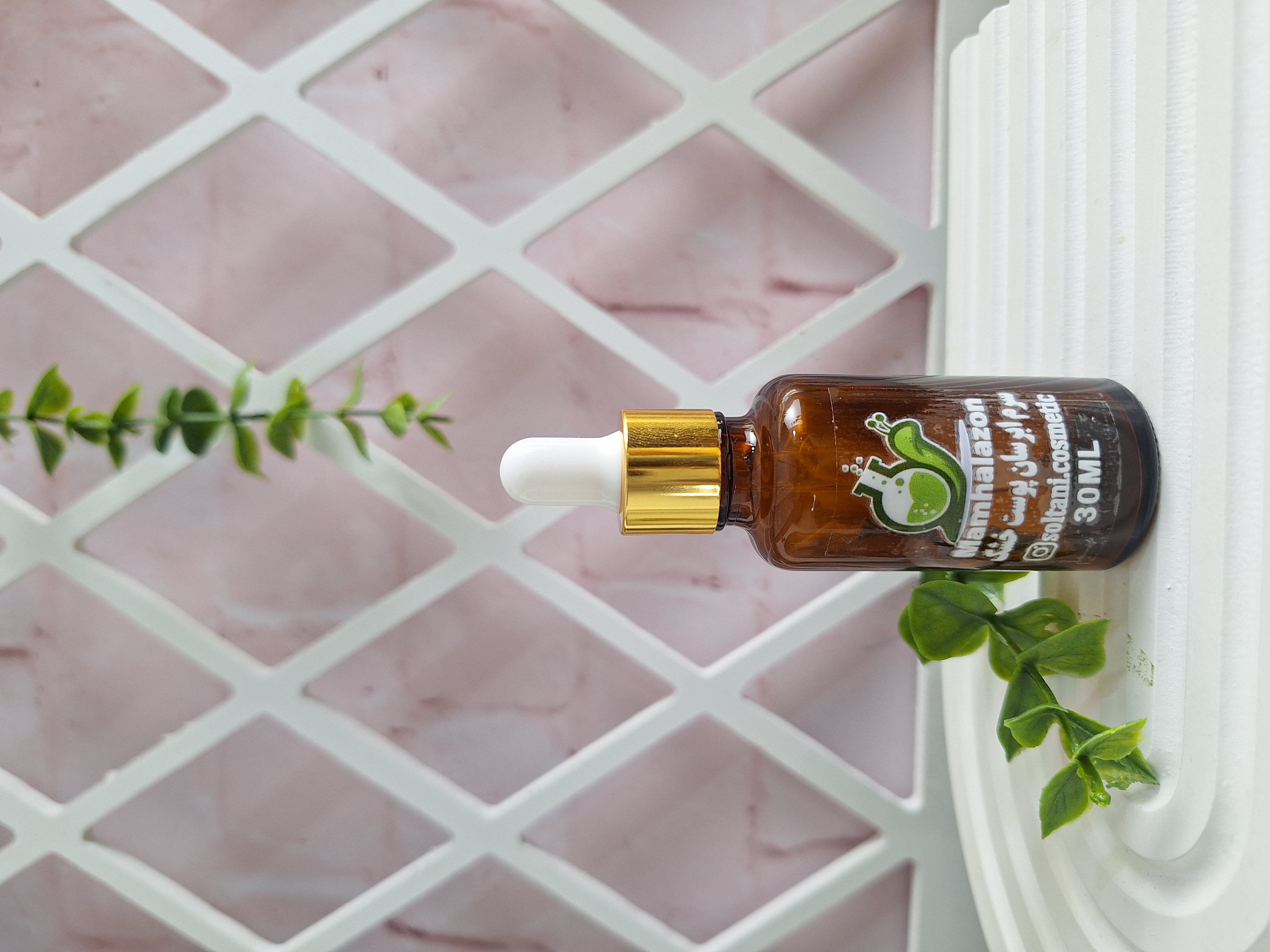 سرم ابرسان حلزون مخصوص پوست خشک