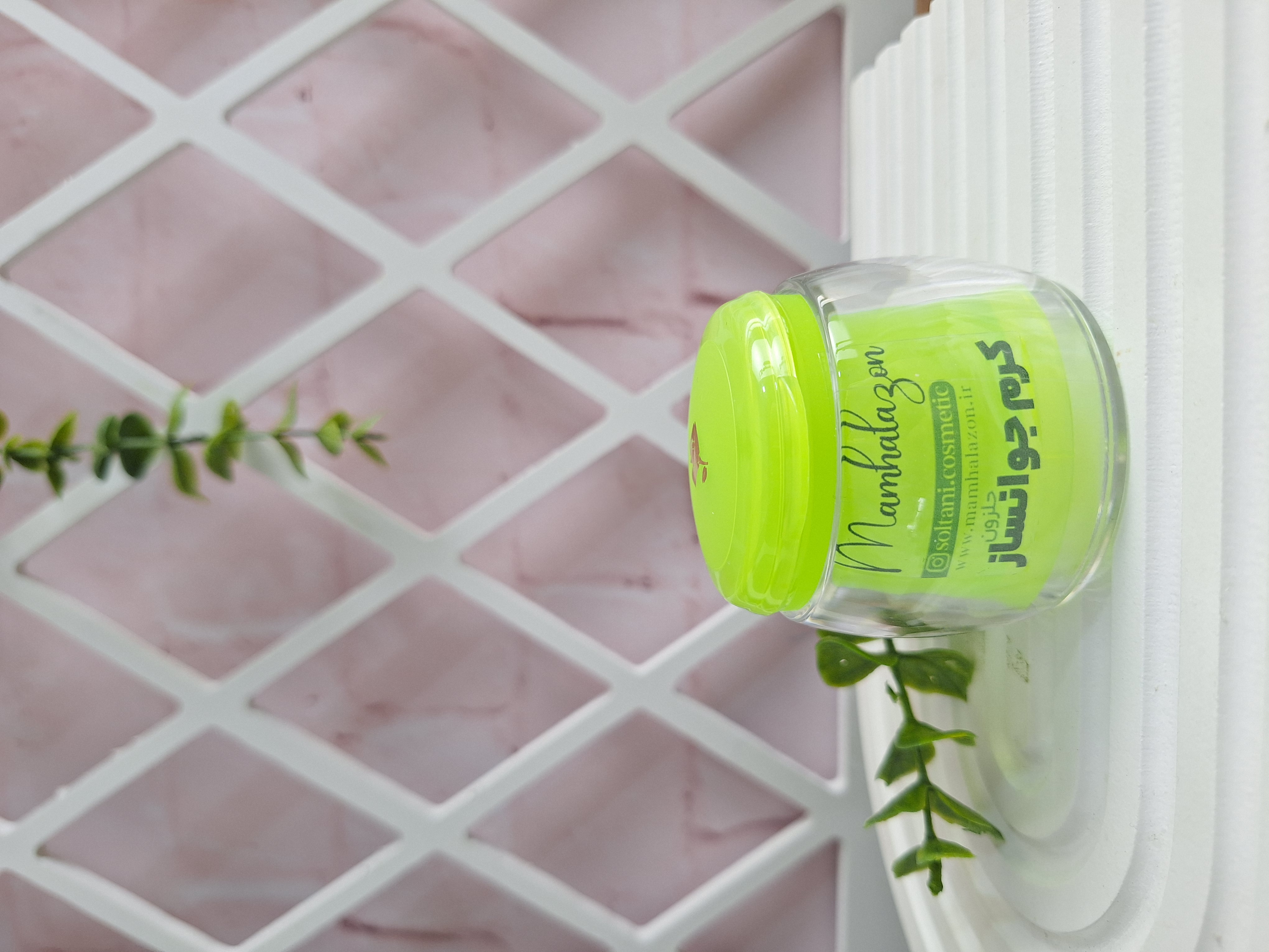 کرم جوانساز حلزون